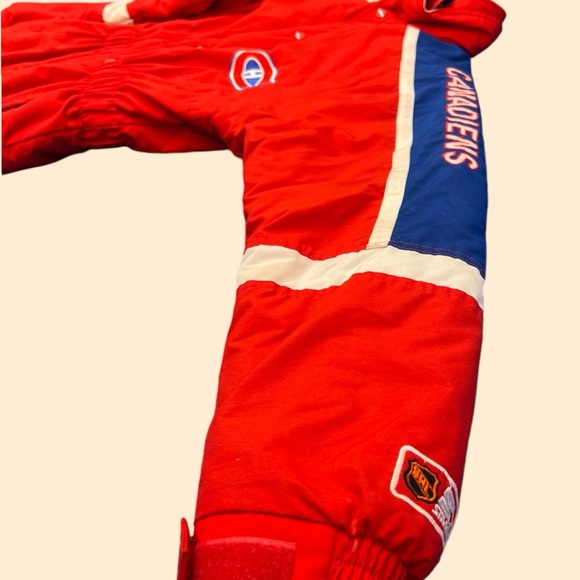 Woman's Montreal Canadians Jacket - Picture 3 of 6